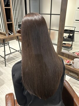 ソリス(Solis) ブリーチなしアッシュグレージュ×髪質改善トリートメント