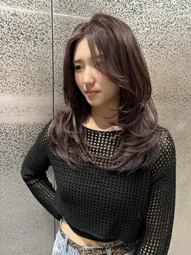 リタ(Lita) レイヤーカット/ピンクパープル