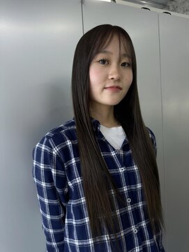 ホリー(HOLLY) 透ける暗髪カラー