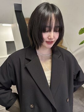 ヨーク(YOKE) レイヤーボブフェイスレイヤー切りっぱなしボブ