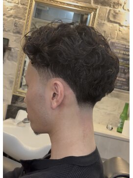 ミリオンバックス 上野(Million Bucks) テーパーフェード