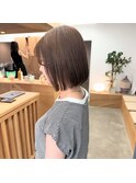 透明感ベージュ