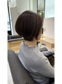 ナチュラルなのに品のあるショートスタイル