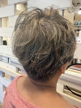 チルアウト 塚口本町店(chill out) グレイヘア/ナチュラルショート/30代/40代/50代/60代