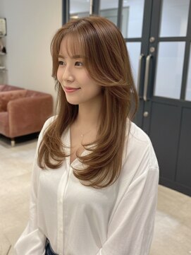 ブリーチなし白髪ぼかし・髪質改善でまとまるレイヤーカット