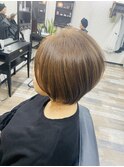 前下がりボブ