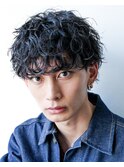 無造作マッシュウルフ波巻きツイストスパイラルパーマ黒髪