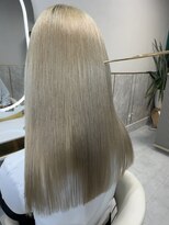 ヘイリー(Hailey) ブリーチ縮毛矯正×カット×カラー