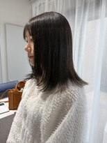 ログ(log)&nbsp;ニュアンスパーマ　髪質改善カラー　顔まわり　レイヤー　艶髪