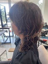 コピーヌ(Copine) ミディアムウルフパーマ