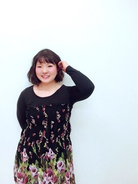 アーリッシュメイクアストーリーノース(arlish make a story north) ゆるふわが可愛い♪パーマスタイルの前下がりボブ