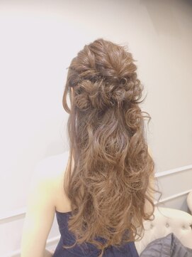 ネオリーブギンザ 銀座店(Neolive GINZA) ハーフアップ アレンジ