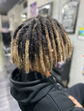 ミミック (mimic) 【派手髪】地毛ドレッド+エクステドレッド 【グラデーション】