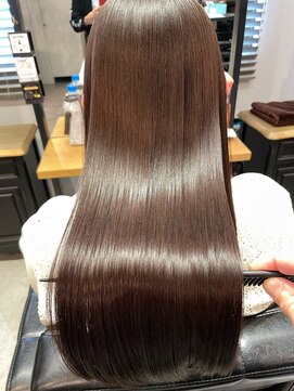 ライフ(LIFE) 髪質改善ヘアエステ/縮毛矯正/ストレート/イメチェン/フェミニン