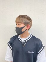 髪屋 外国人風ハイトーンマッシュ