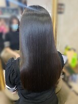 アンフィドットドゥルドゥ(AnFye.dueldo)&nbsp;縮毛矯正で扱いやすいうるツヤヘアに