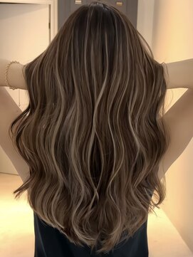 ヨロ 小岩(YOLO) ハイライトショートヘアダブルカラーイルミナカラーオージュア