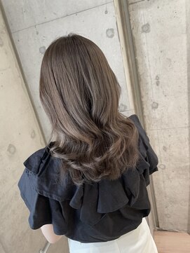 リビンバイアフロート(Livin by afloat) ローレイヤースタイル　オリーブベージュ　おおたかの森