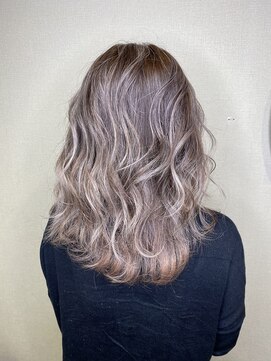 ヘアー アート オクロック(HAIR ART O'CLOCK) ナチュラルバレイヤージュ