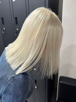 ベレーザ 渋谷(BELEZA)&nbsp;7737ブロンドハイライトグラデーションハイトーンカラーロブ