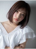 くすみベージュ美髪艶感ストレート前下がりボブu上尾30代40代