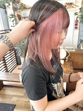 バンビ プライベート サロン(Bambi private salon) インナーカラーピンク