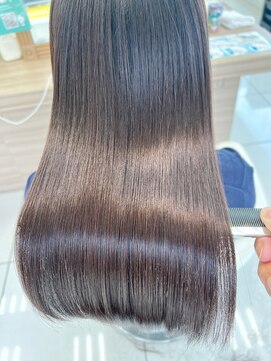 アッシュ 鶴ヶ峰1号店(Ash) 髪質改善縮毛矯正で楽ちんヘアに♪