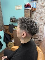 クラウン(CROWN)&nbsp;ホワイトメッシュ×ツイストパーマ