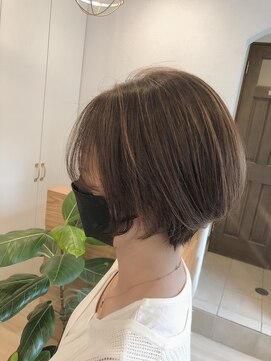 マリーナヘアー(marina hair) 【marina】ショートボブ×ベージュのハイライト