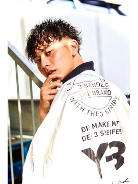 ルートバイドット 町田店(root by dot.) センターパート/ツイストスパイラル/スキンフェード[町田]