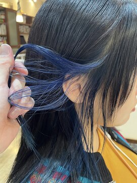 スタジオフォーエイチ(STUDIO 4H) インナーカラー/イヤリングカラー/ブルー/青髪/ブルーアッシュ