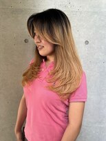 リバレッジ 白金(Leverage) 大人海外セミロングレイヤー:Mayu Yamaoka