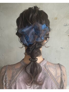 カムジーヘッド(COMEGHEAD) ミルクティーベージュダブルカラーケアブリーチハイライトカラー