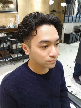 ルドローブラントオオサカ(LUDLOW BLUNT Osaka) 【LUDLOW　BLUNT】セクシー　ラルフカール　バーバーヘア