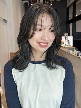 アイティーバイアルバム 藤沢店(IT by ALBUM) くびれヘア美髪くびれミディ顔周りレイヤー_F0010