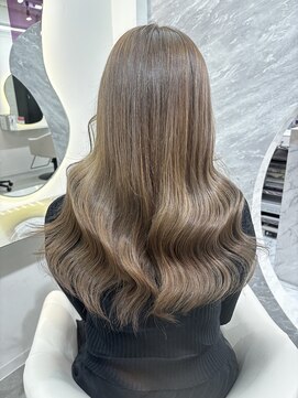 ラビス 池袋(Lovis) 《鳥越》イメチェンヘア/ホワイトブロンド/外はねボブ/韓国/池袋