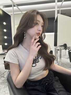 コビーバイジーナ 梅田茶屋町(Coby by Zina) ＊ベージュロングくびれヘアレイヤー＊【CobybyZina梅田】