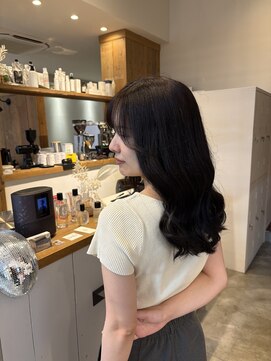 リーファ(reefur) 透明感たっぷりのグレージュカラー