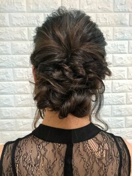 ジェイ エヌ バイ ネオリーブ(J/N by neolive) 【Neolive east】立体感のあるお呼ばれヘアアレンジ♪