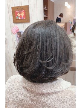 アルフグラン(alfgran) ミディアムショートボブ