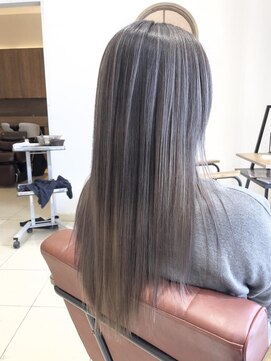 クアトログランシュ ひたちなか店(QUATRO×GranCieux) エアタッチバレイヤージュ×ホワイトグレージュ