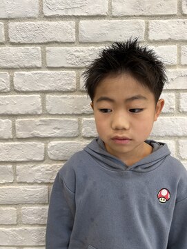 ルーテッド(Rooted) アップバングショート　（キッズカット）