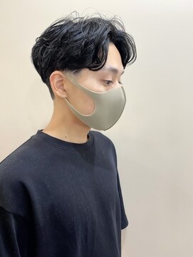 レーヴス(REVES) ナチュラル毛流れセンターパート