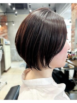 ザシー オモテサンドウ(The C) くびれショートボブTheC◎20代30代40代◎頭皮に優しいゼロテク◎