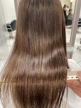 エスカーラ 表参道(THE ESCALA) @aidaman321 髪質改善/髪質改善縮毛矯正/髪質改善トリートメント