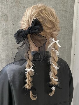 モニカ 栄店(MONIQA) ミルクティーベージュ / リボンアレンジ