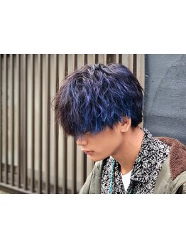 自宅で簡単にスタイリング出来る◎メンズならではの、ニュアンスパーマスタイルをご提案！［池袋/メンズ］