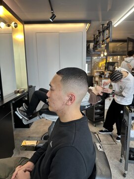 フランクスバーバーリザーブ 人形町店(FRANK’S BARBER RESERVE) バズカットM