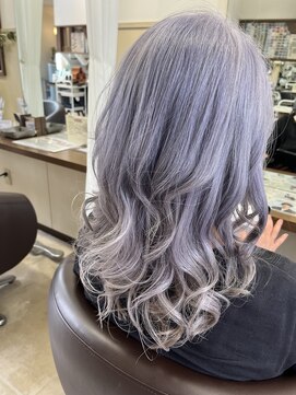 コア フィール ア デイ(COIFFURE A DAY) 《見附 今町》