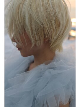 ヘアーアンドスペース セブンブリッジ(HAIR&SPACE 7Bridge) ブロンド × レイヤーボブ